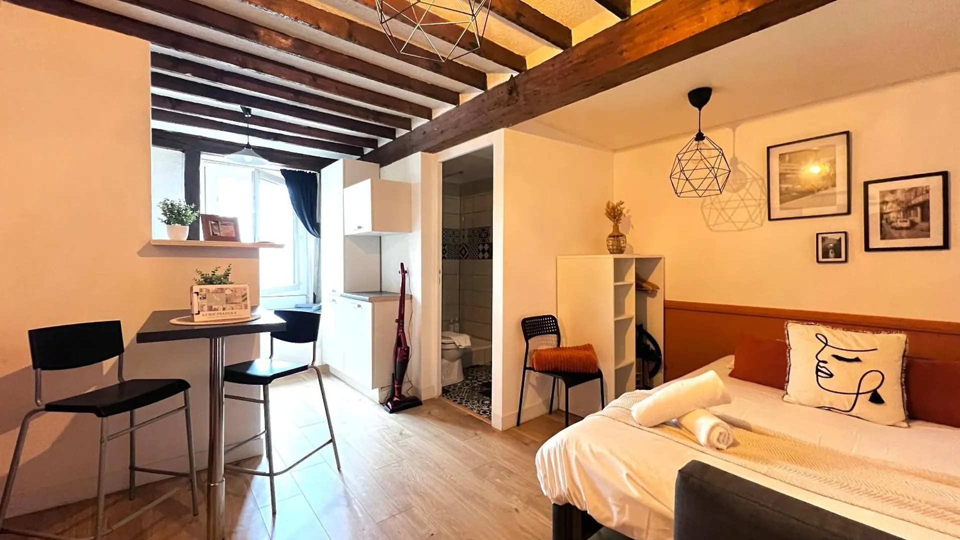 Le Chalotais, Hyper Centre De Rennes Apartment